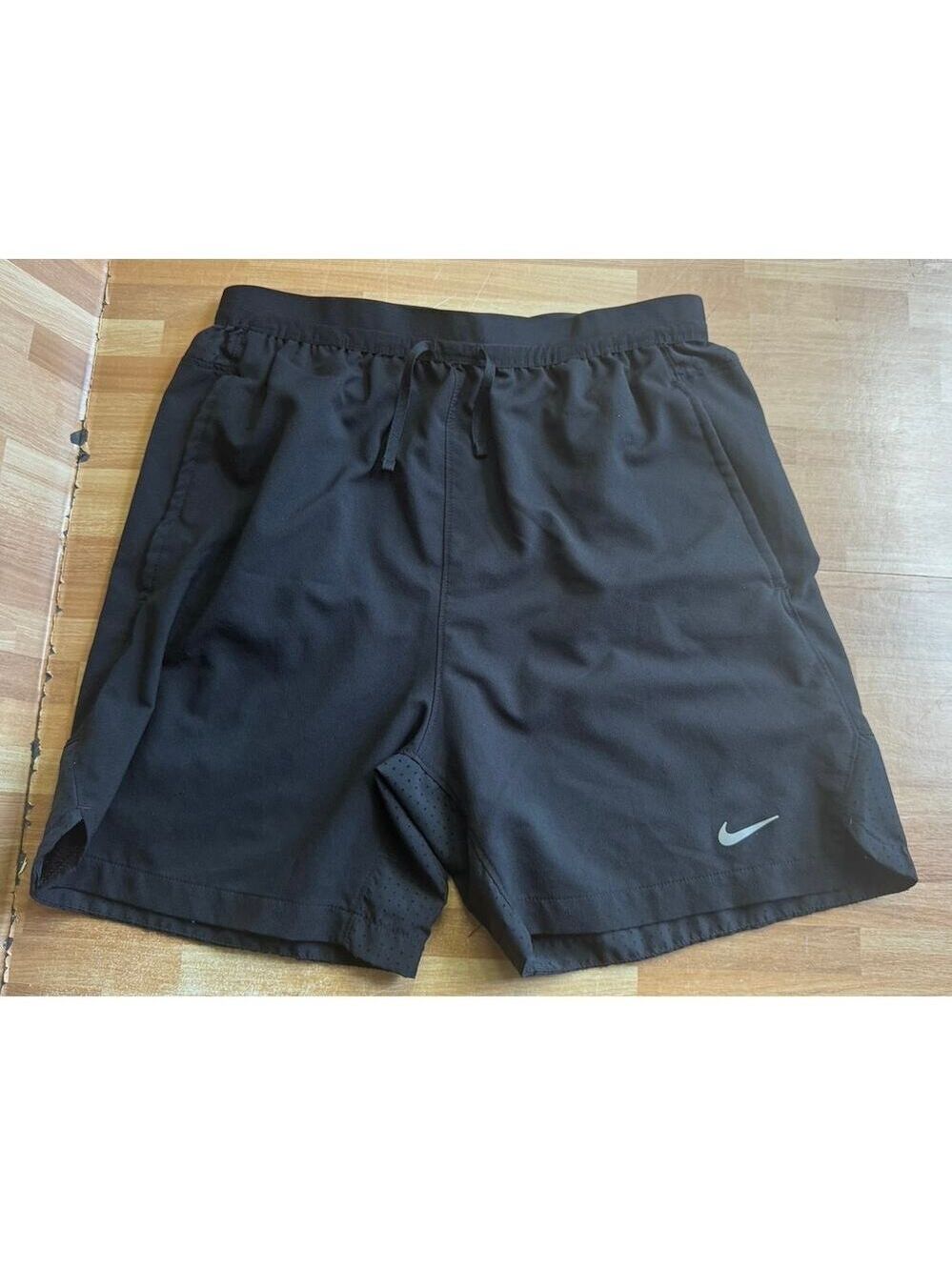 Nike Dri-FIT Stride 5-inch running shorts boys XL